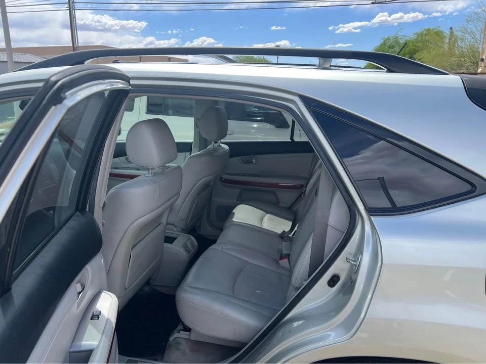 2004 Lexus RX 2nd Gen - Image 6 of 12
