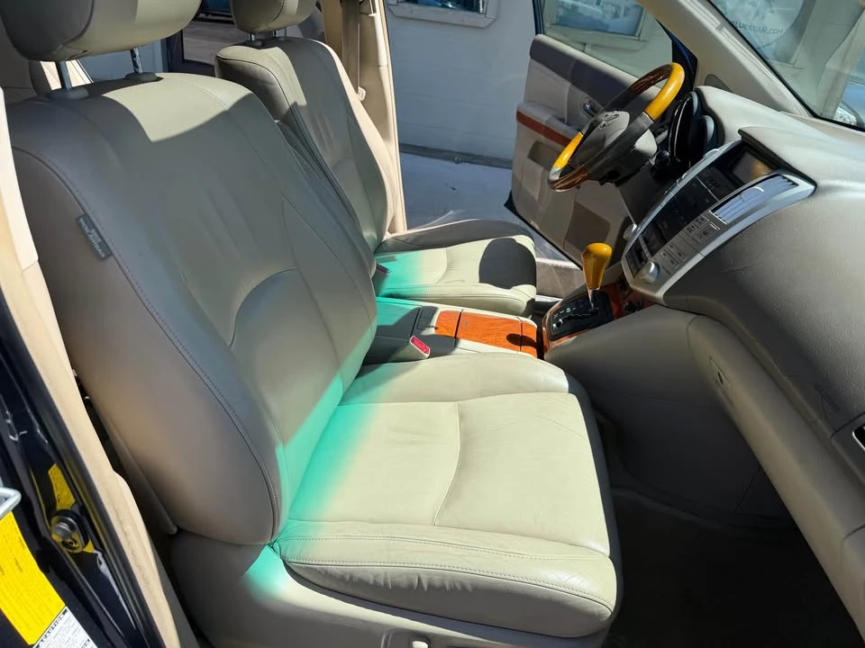 2004 Lexus RX 2nd Gen - Image 12 of 16