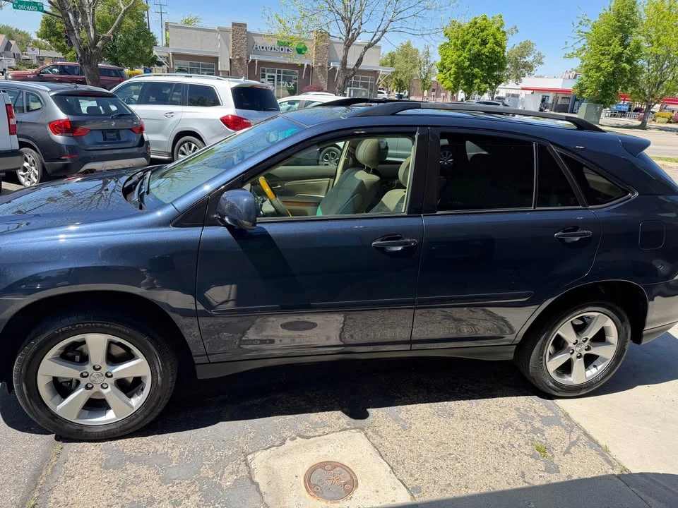 2004 Lexus RX 2nd Gen - Image 5 of 16
