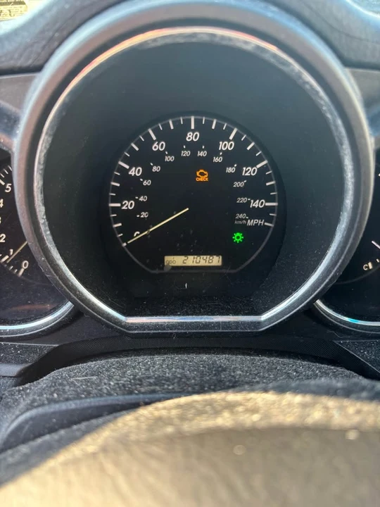 2004 Lexus RX 2nd Gen - Image 11 of 11