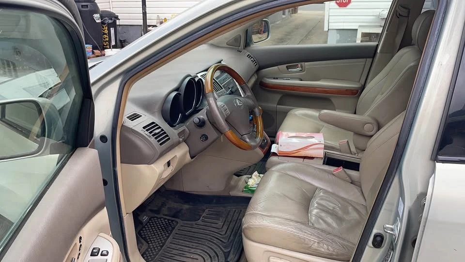 2004 Lexus RX 2nd Gen - Image 9 of 9