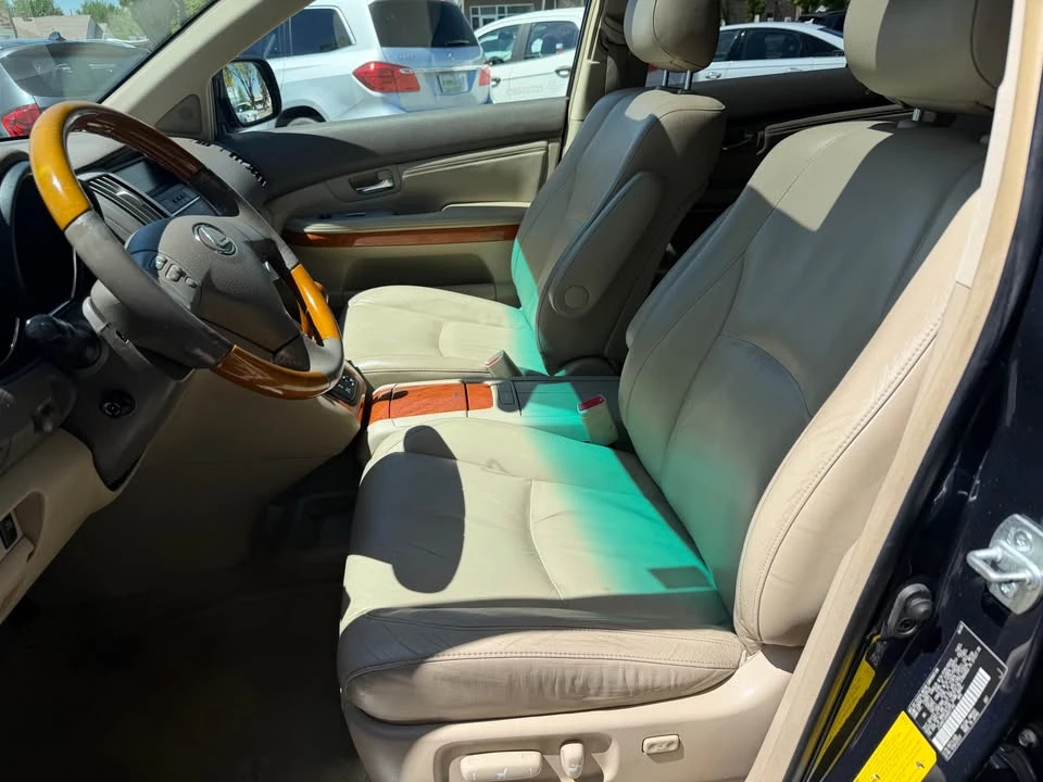 2004 Lexus RX 2nd Gen - Image 8 of 16