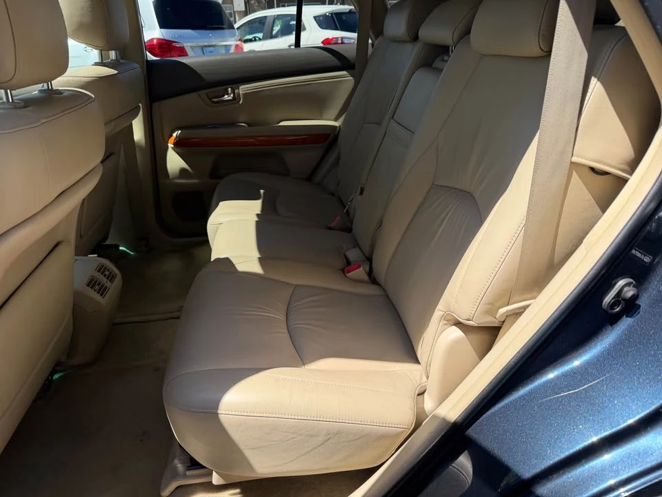 2004 Lexus RX 2nd Gen - Image 9 of 16
