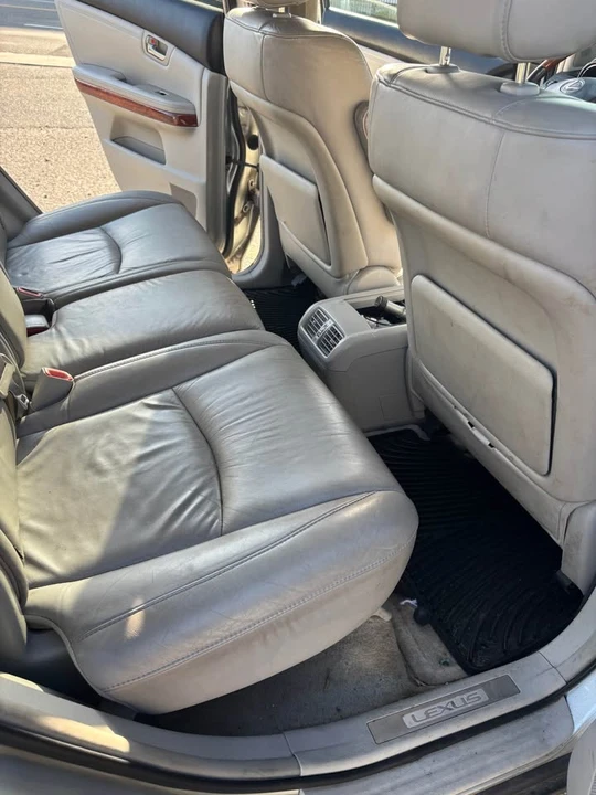 2004 Lexus RX 2nd Gen - Image 8 of 11