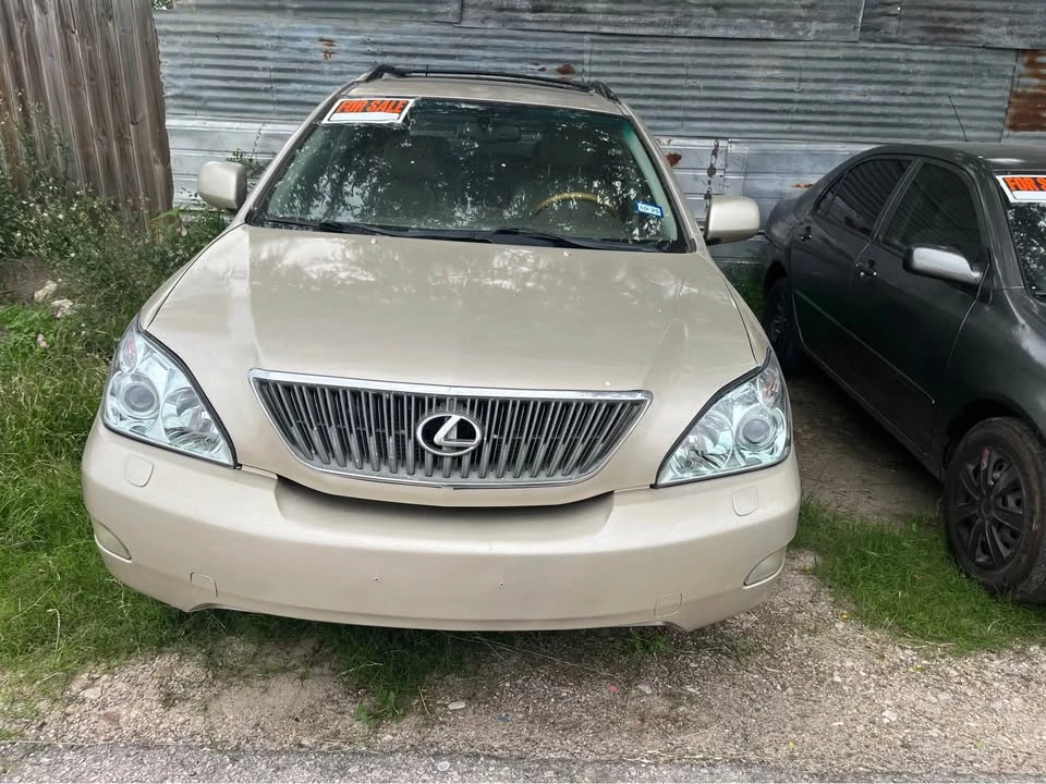 2004 Lexus RX 2nd Gen - Image 2 of 6