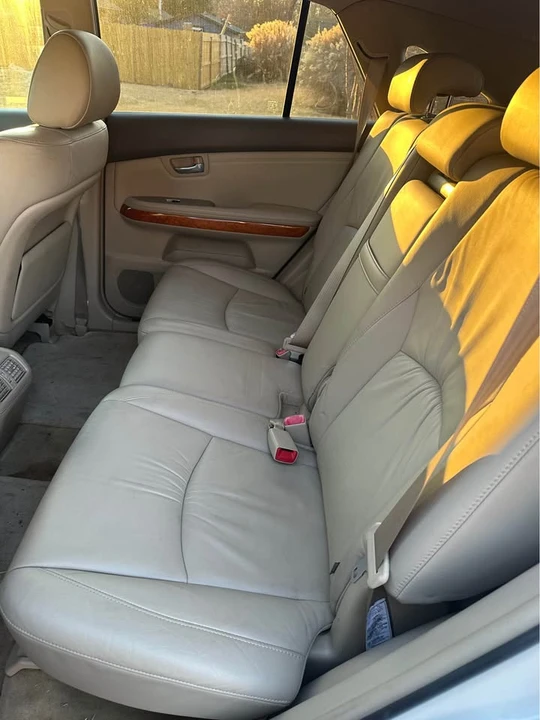 2004 Lexus RX 2nd Gen - Image 4 of 7
