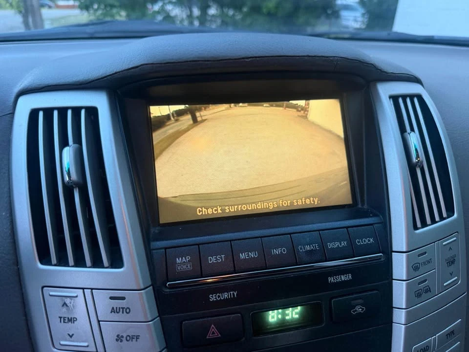 2004 Lexus RX 2nd Gen - Image 11 of 11
