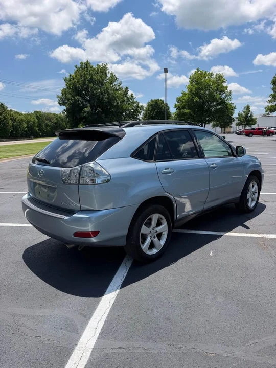 2004 Lexus RX 2nd Gen - Image 3 of 12