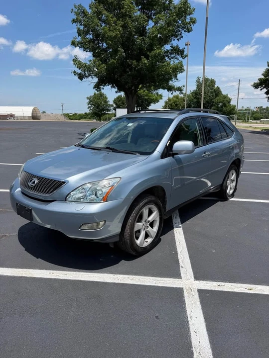2004 Lexus RX 2nd Gen - Image 2 of 12