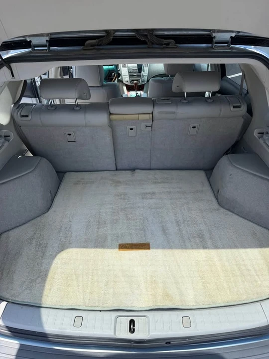 2004 Lexus RX 2nd Gen - Image 10 of 12