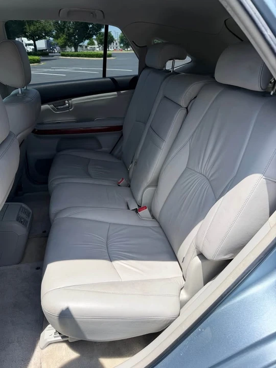 2004 Lexus RX 2nd Gen - Image 8 of 12