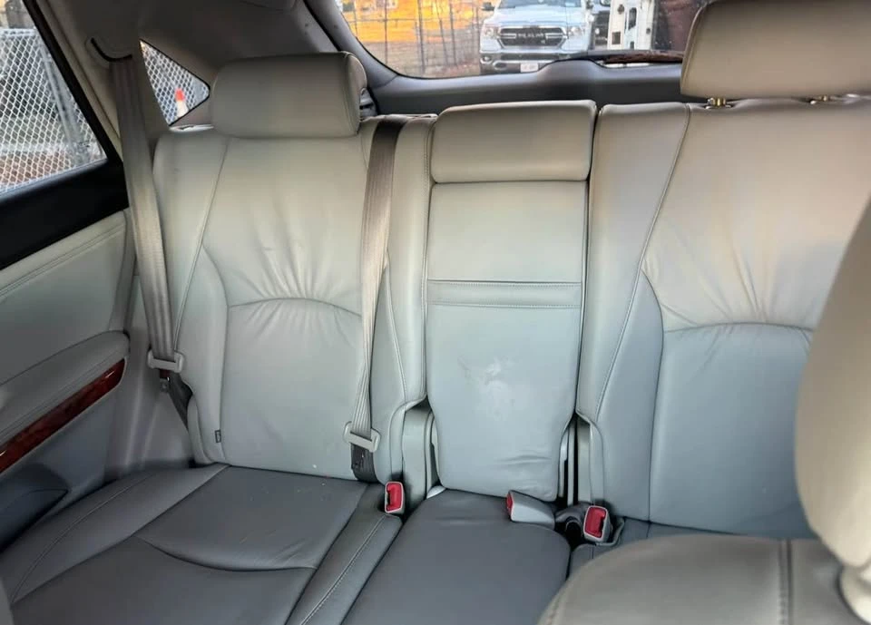 2004 Lexus RX 2nd Gen - Image 6 of 6