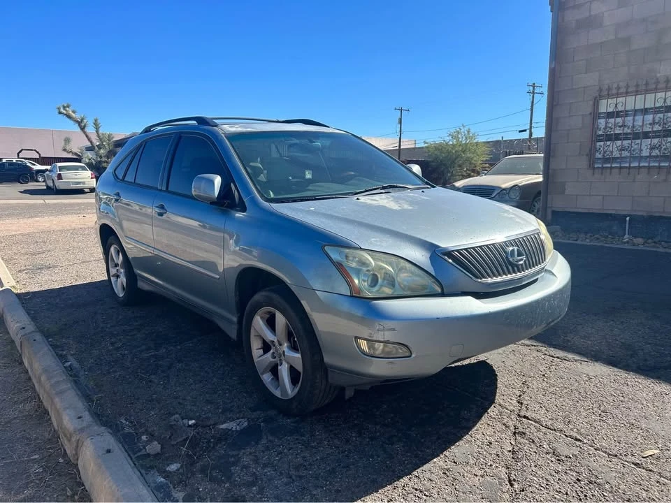 2004 Lexus RX 2nd Gen - Image 3 of 4