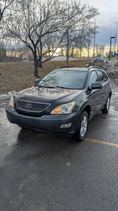 2004 Lexus RX 2nd Gen - Image 2 of 9