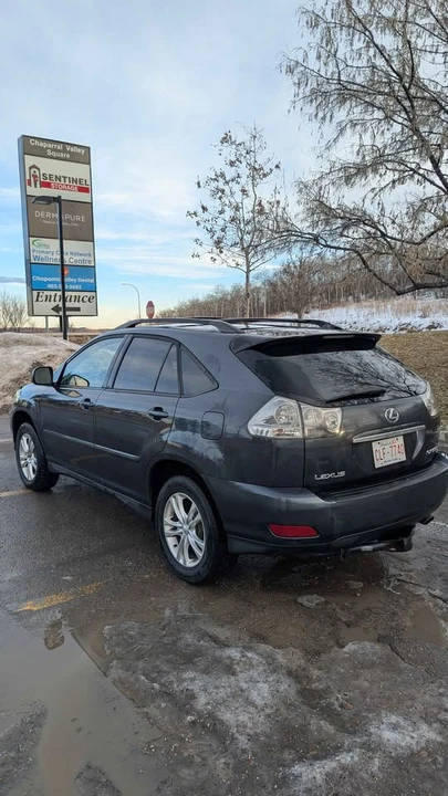 2004 Lexus RX 2nd Gen - Image 4 of 9