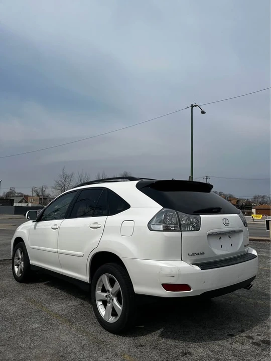 2004 Lexus RX 2nd Gen - Image 5 of 10