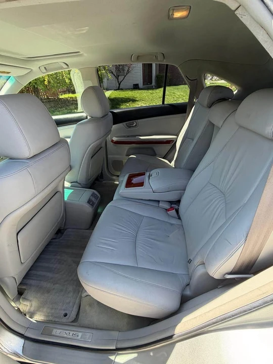 2004 Lexus RX 2nd Gen - Image 13 of 16
