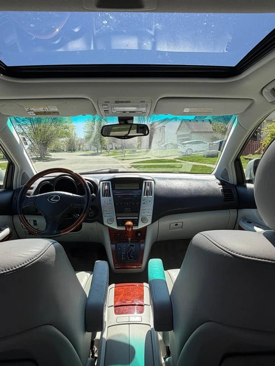 2004 Lexus RX 2nd Gen - Image 15 of 16