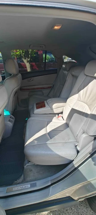 2004 Lexus RX 2nd Gen - Image 8 of 10