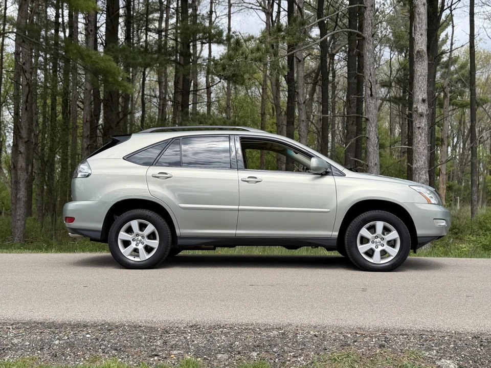2004 Lexus RX 2nd Gen - Image 21 of 31