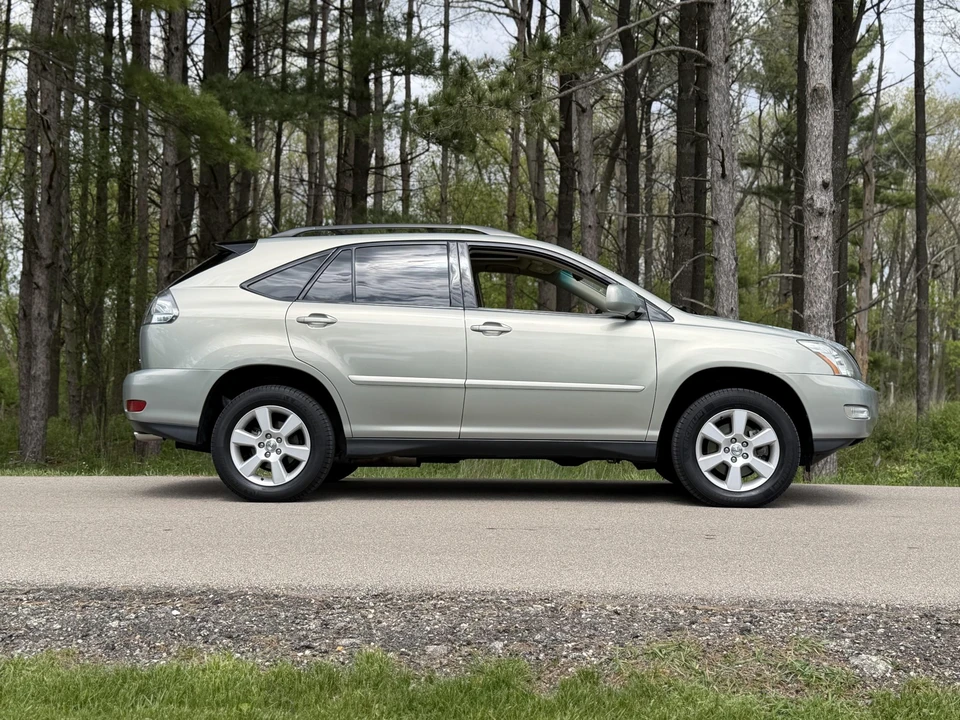 2004 Lexus RX 2nd Gen - Image 22 of 31
