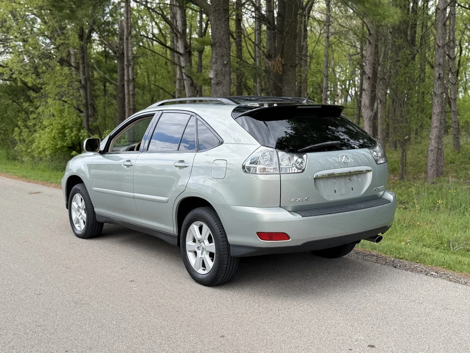 2004 Lexus RX 2nd Gen - Image 11 of 31