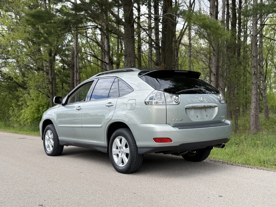 2004 Lexus RX 2nd Gen - Image 12 of 31