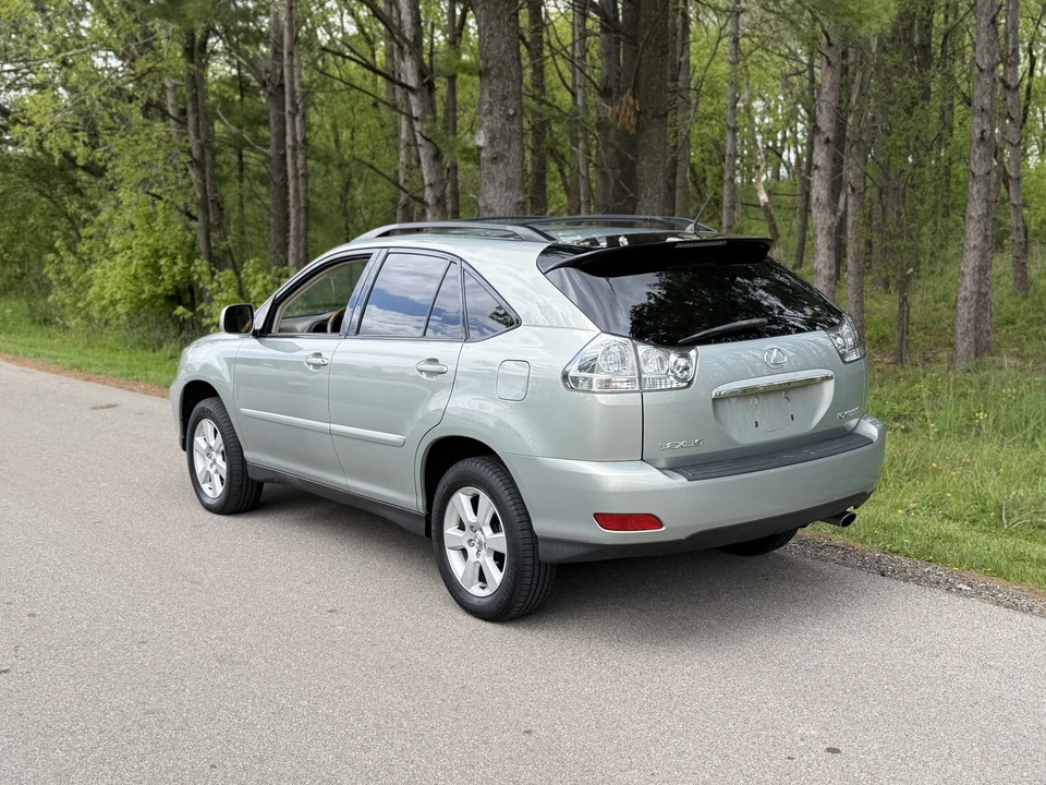 2004 Lexus RX 2nd Gen - Image 13 of 31