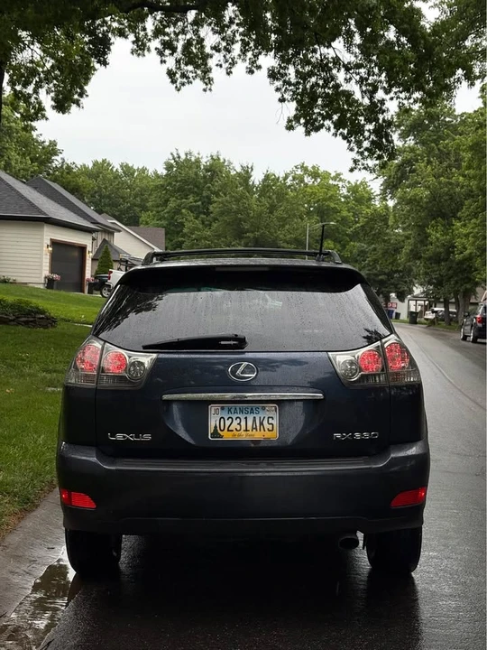 2004 Lexus RX 2nd Gen - Image 4 of 10