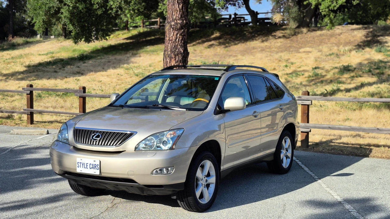 2004 Lexus RX 2nd Gen - Image 5 of 31