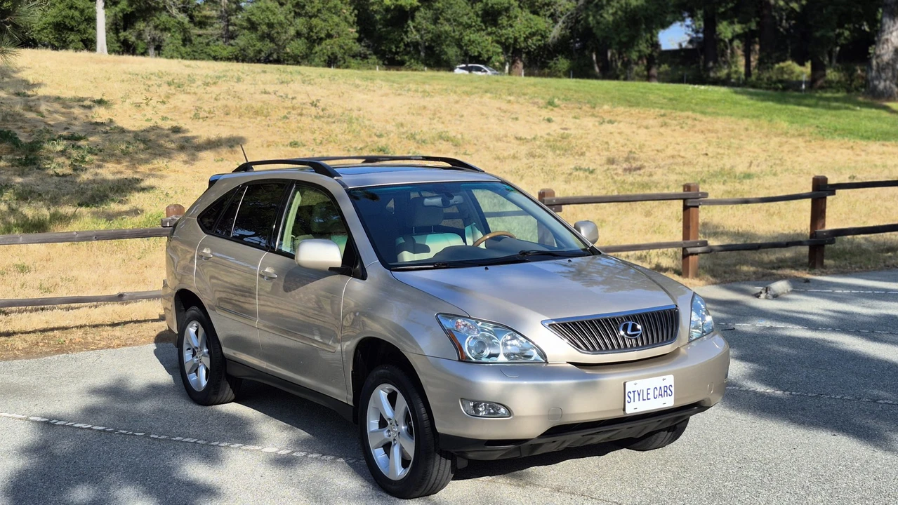 2004 Lexus RX 2nd Gen - Image 27 of 31