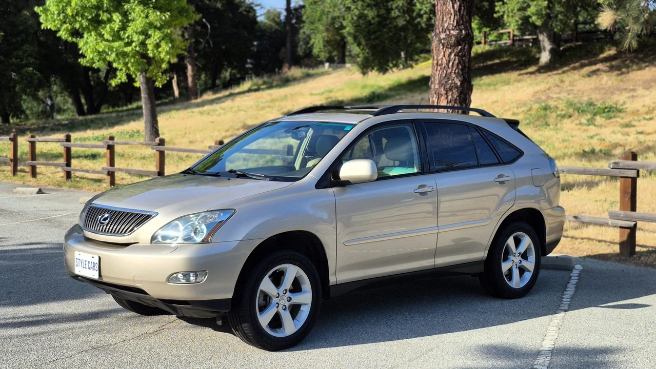 2004 Lexus RX 2nd Gen - Image 8 of 31