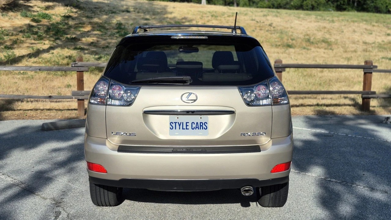 2004 Lexus RX 2nd Gen - Image 15 of 31