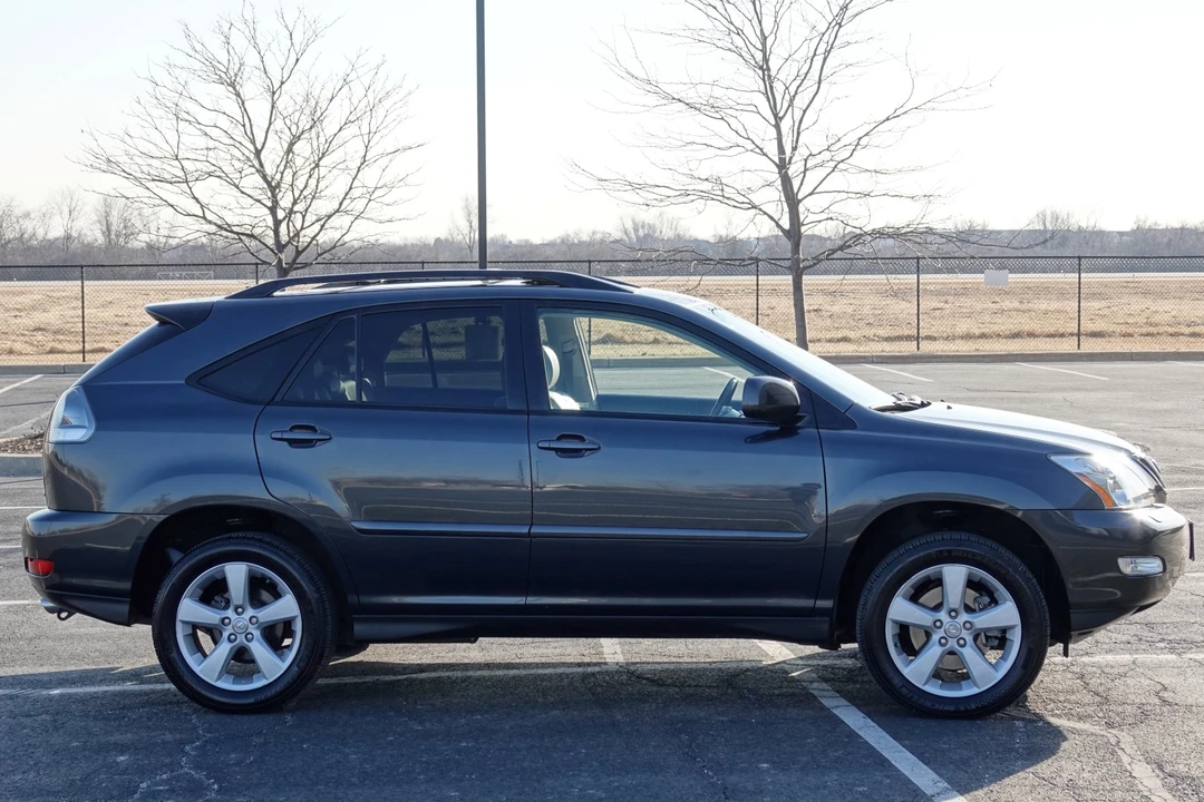 2004 Lexus RX 2nd Gen - Image 22 of 31