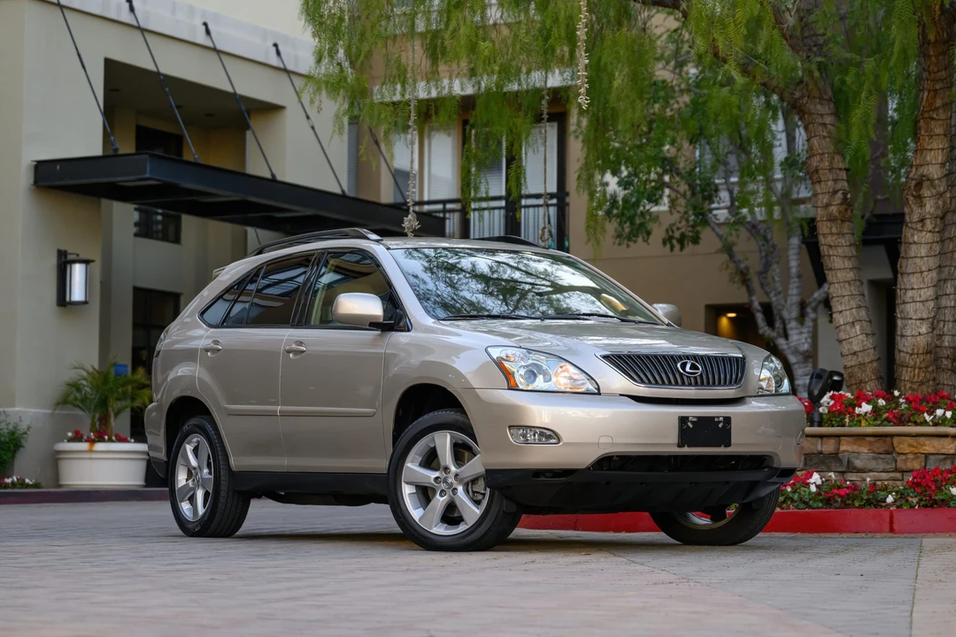 2004 Lexus RX 2nd Gen - Image 7 of 31