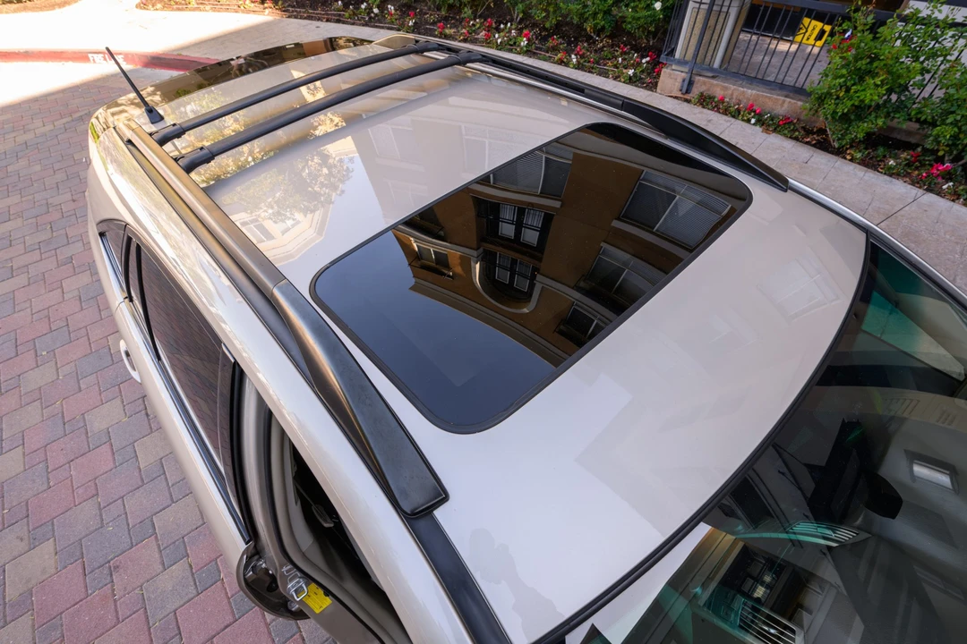 2004 Lexus RX 2nd Gen - Image 21 of 31