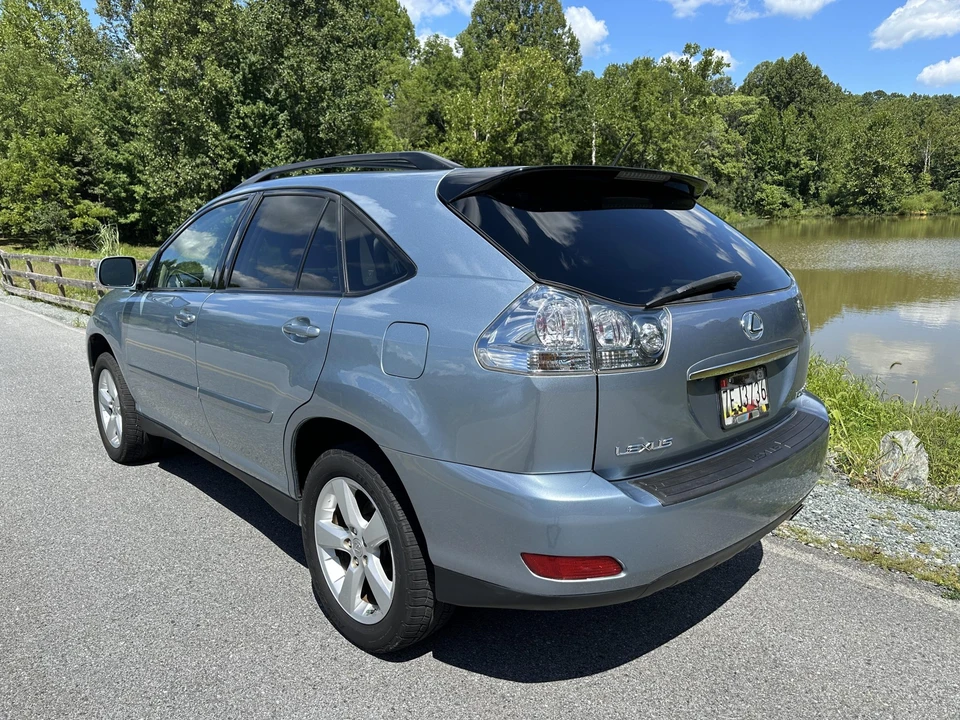 2004 Lexus RX 2nd Gen - Image 17 of 31