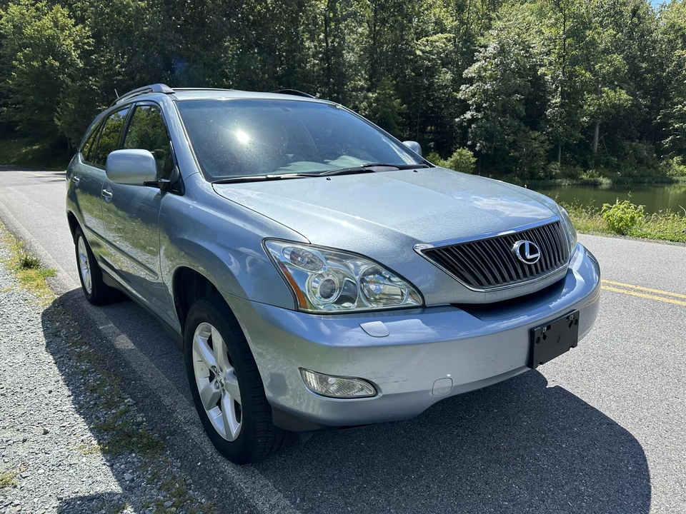 2004 Lexus RX 2nd Gen - Image 8 of 31