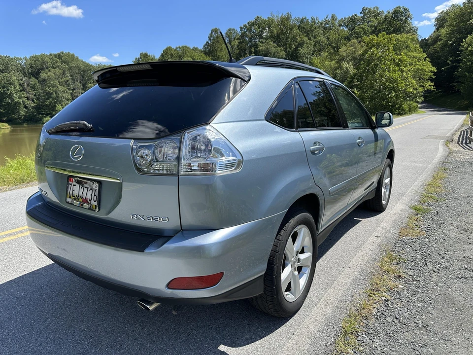 2004 Lexus RX 2nd Gen - Image 12 of 31