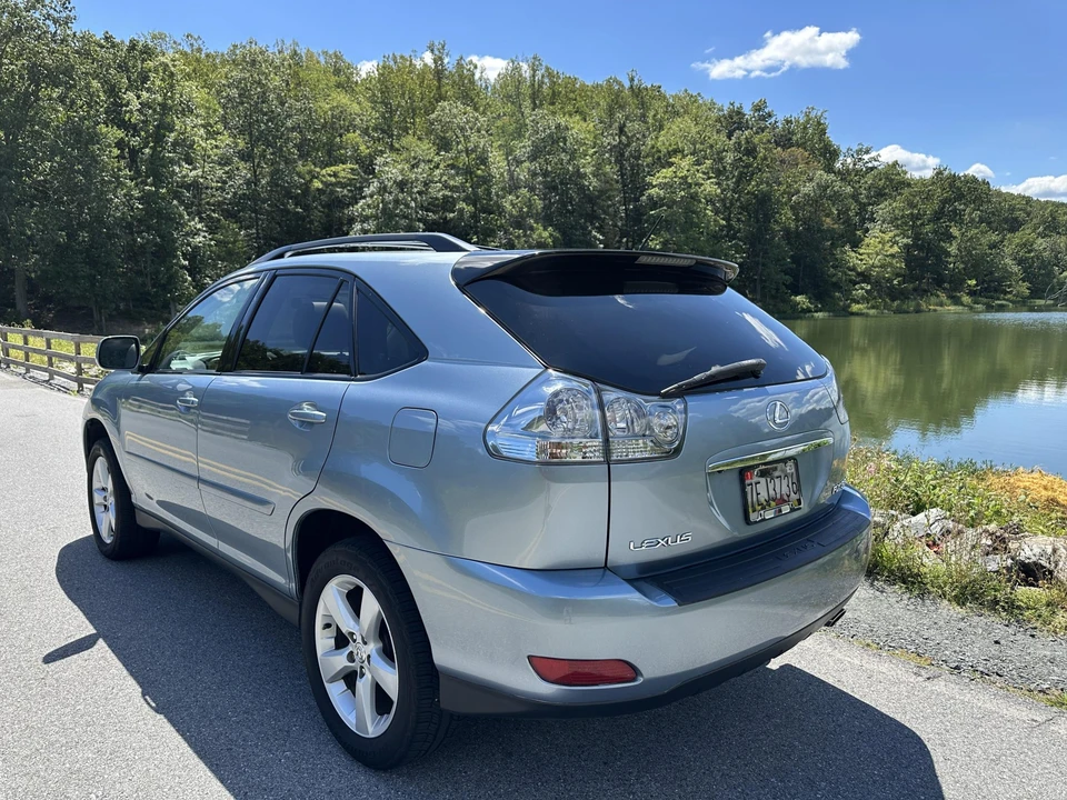 2004 Lexus RX 2nd Gen - Image 16 of 31