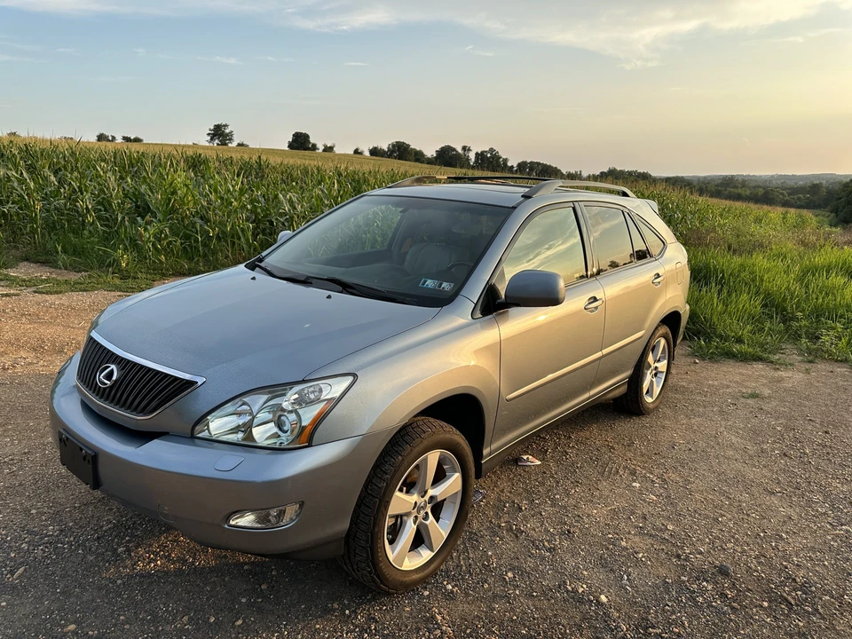 2004 Lexus RX 2nd Gen - Image 25 of 31