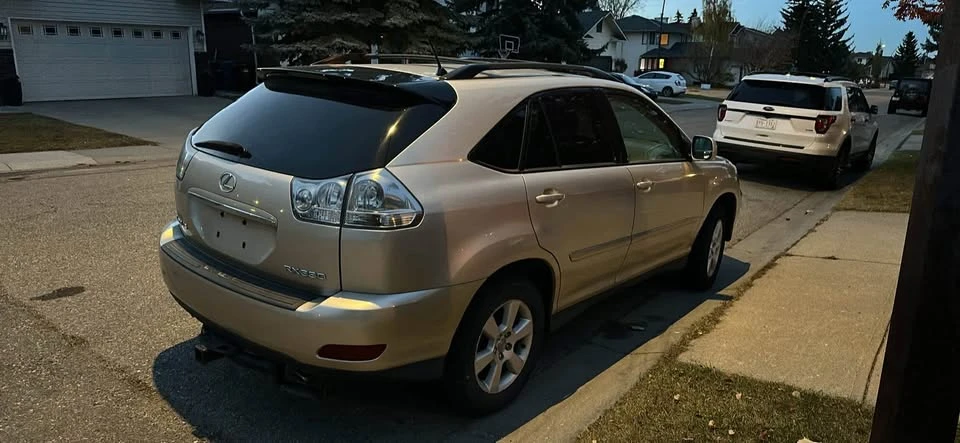 2004 Lexus RX 2nd Gen - Image 5 of 6