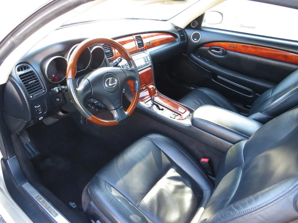 2004 Lexus SC430 - Image 9 of 20