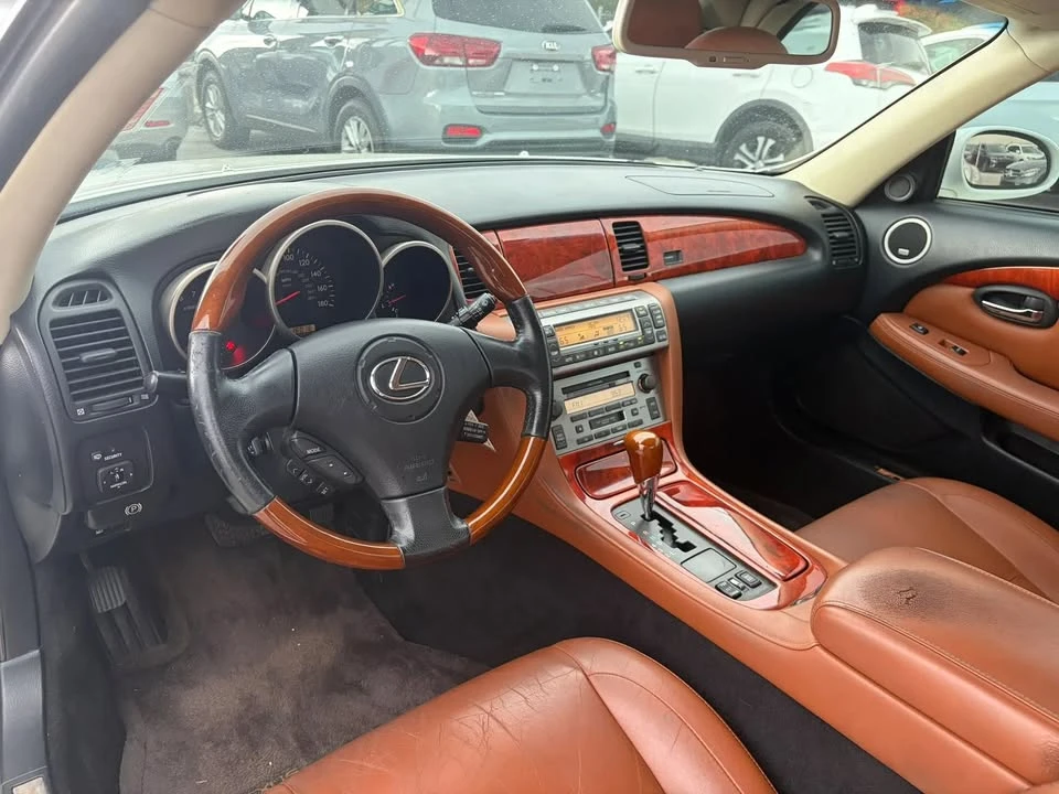 2004 Lexus SC430 - Image 11 of 16