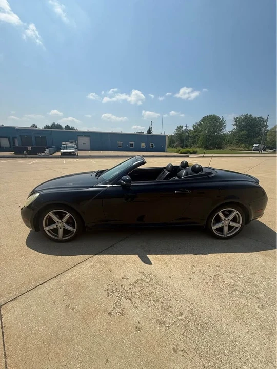 2004 Lexus SC430 - Image 2 of 16