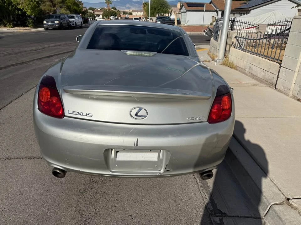 2004 Lexus SC430 - Image 3 of 4