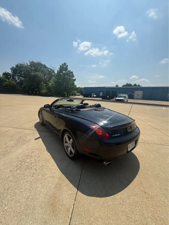 2004 Lexus SC430 - Image 3 of 16