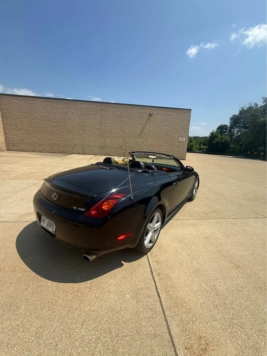 2004 Lexus SC430 - Image 5 of 16