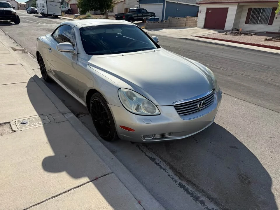 2004 Lexus SC430 - Image 2 of 4