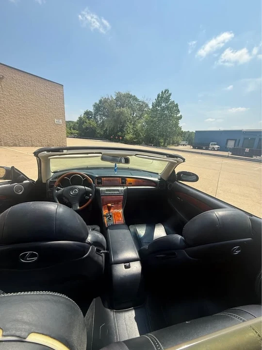 2004 Lexus SC430 - Image 10 of 16